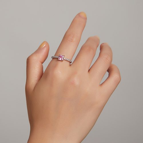 Elegáns női kézen viselt szögletes rózsaszín köves s925 ezüst gyűrű
