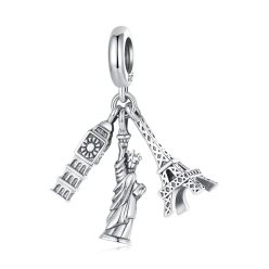 925-ös sterling ezüstből készült utazási témájú függő charm, amelyen az Eiffel-torony, a Szabadság-szobor és a Big Ben részletgazdag miniatűr medáljai függenek egy sima felületű rögzítőgyűrűről,