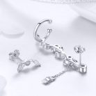 Modellfotó az S925 ezüst leveles, kis lánccal díszített fülmandzsetta viseléséről